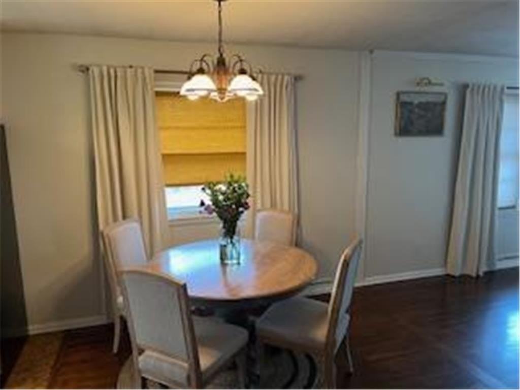 20515 Manor Rd - Photo 5 of 16