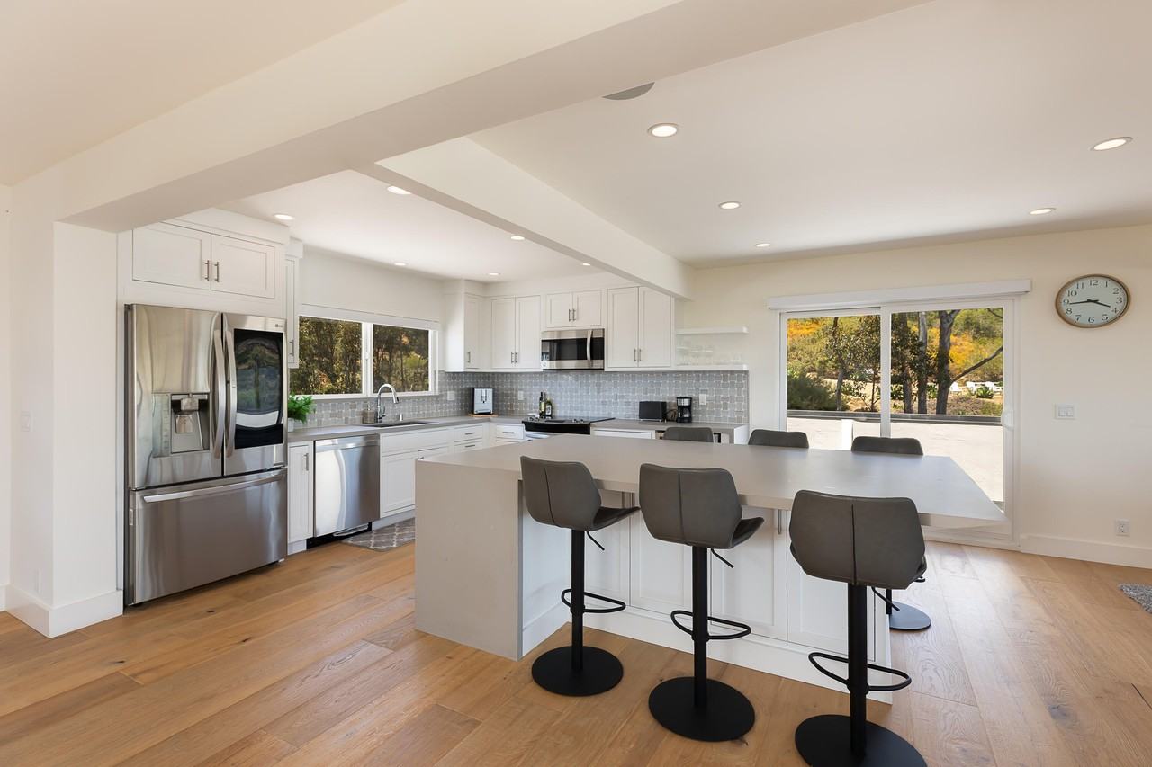 813 E Anapamu St #4B - Photo 3 of 23