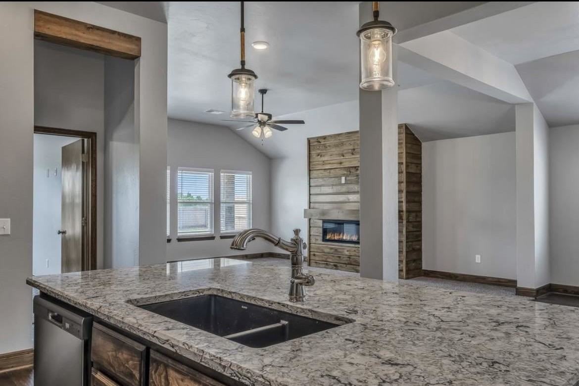 5915 N Emerald - Photo 7 of 23