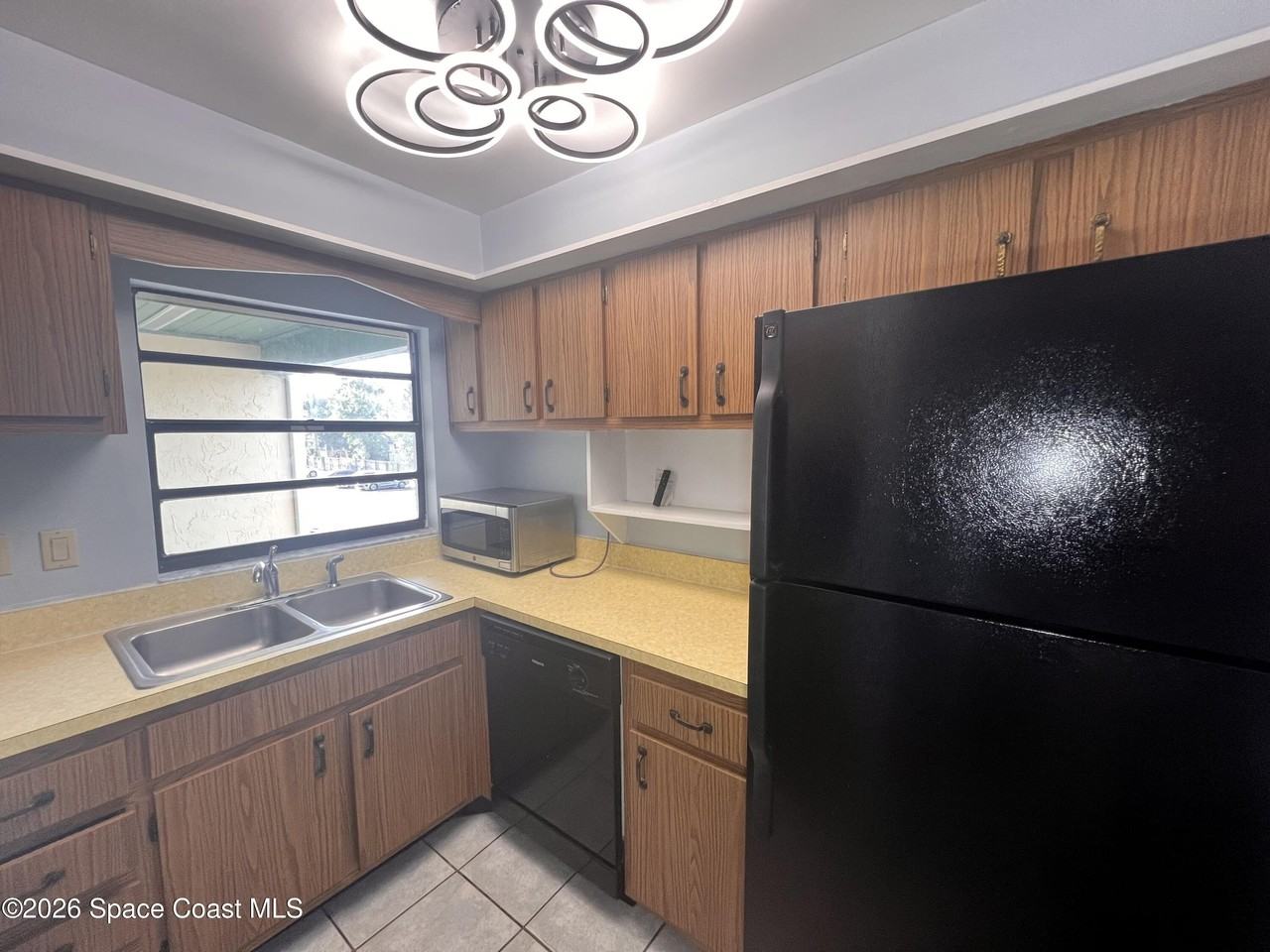 1225 N Wickham Rd #726 - Photo 6 of 13