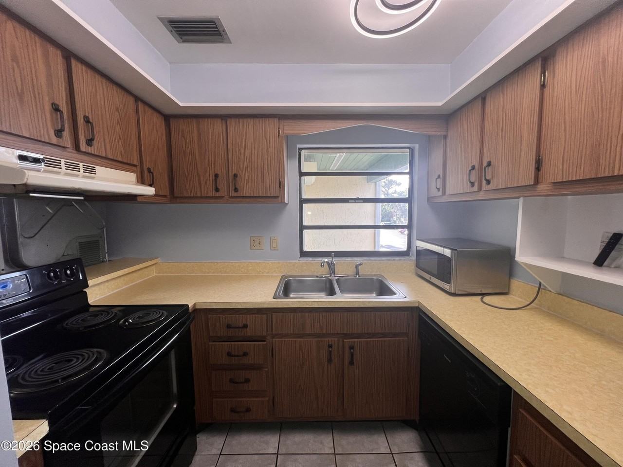 1225 N Wickham Rd #726 - Photo 7 of 13
