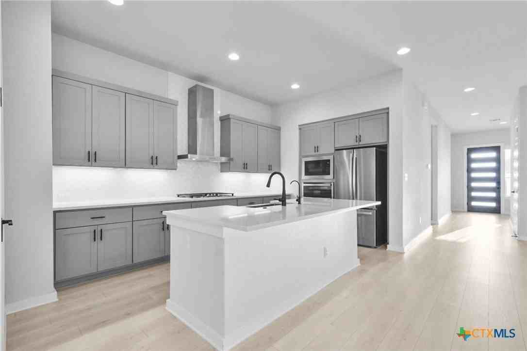1546 Escarpment - Photo 6 of 37