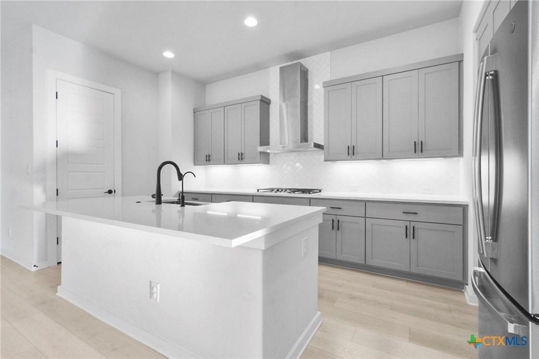 1546 Escarpment - Photo 7 of 37