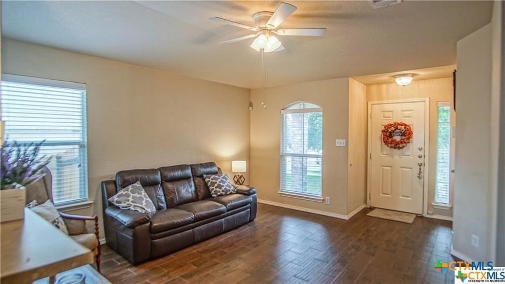 2441 Fayette Dr - Photo 3 of 18