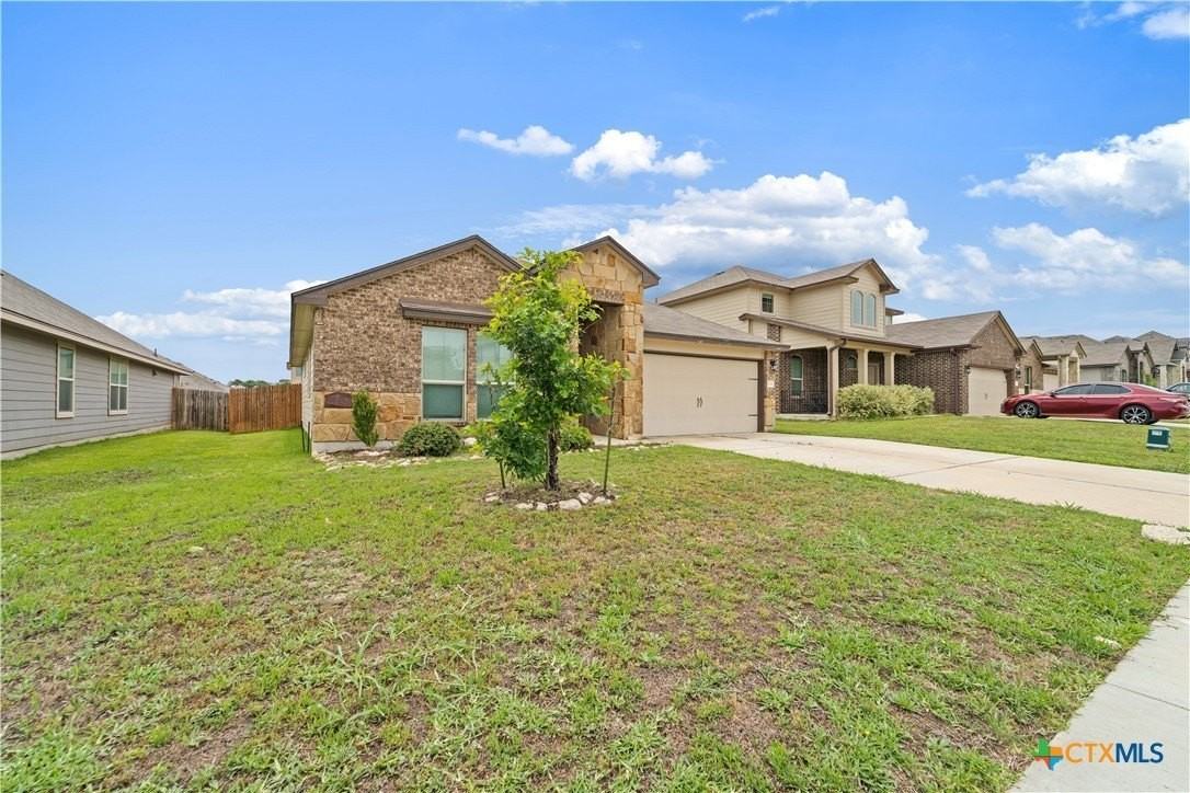 2332 Pintail Loop - Photo 2 of 25