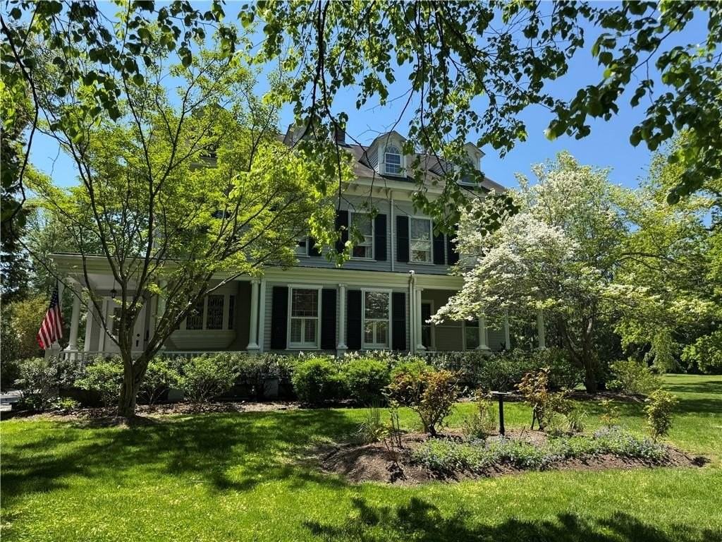 141 Narragansett Ave #2B - Photo 2 of 19