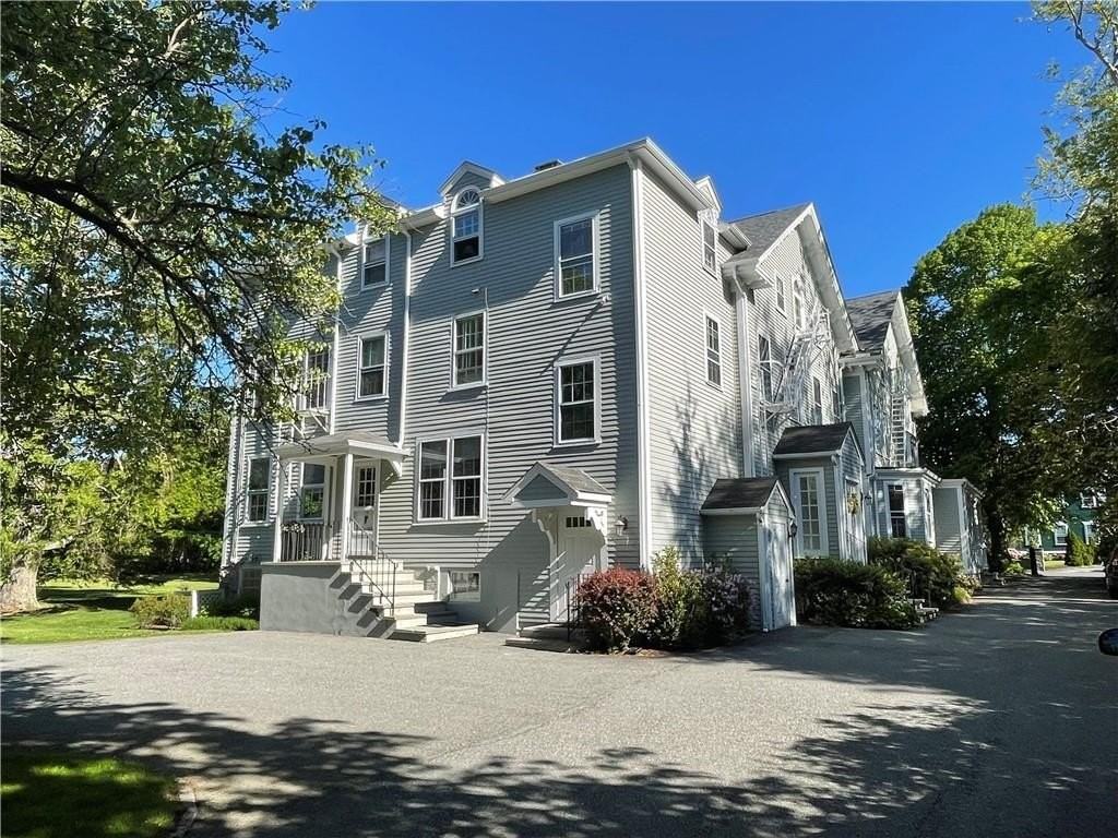 141 Narragansett Ave #2B - Photo 5 of 19