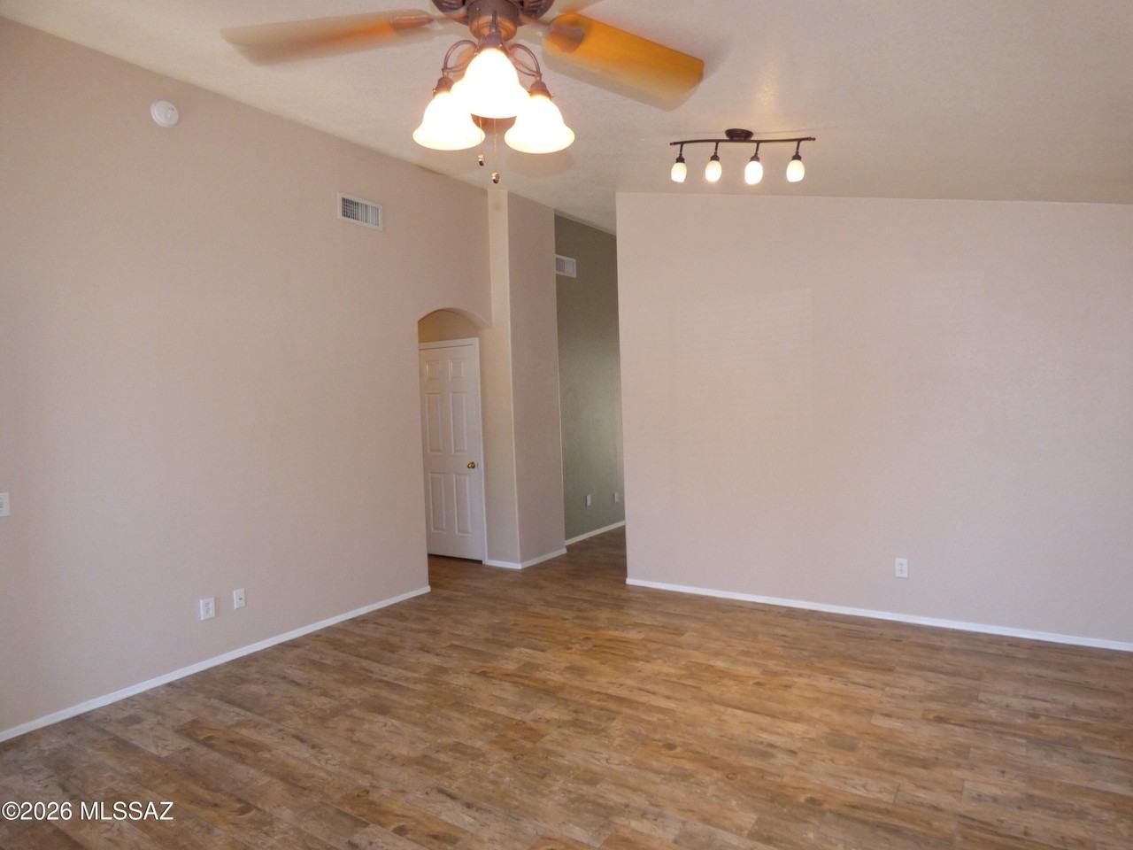 5562 W Peaceful Dove Pl - Photo 3 of 28