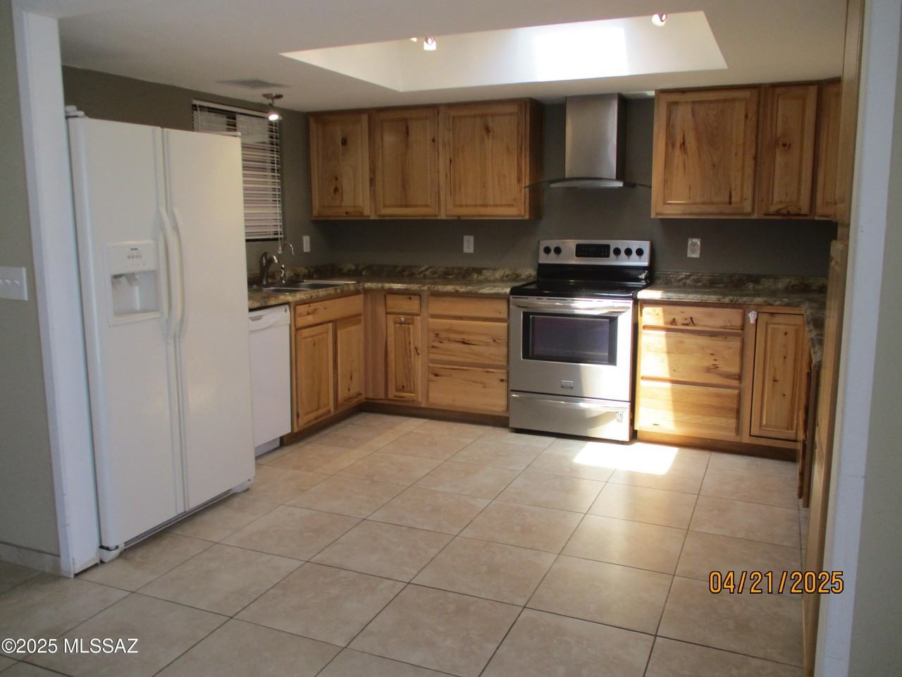8712 E Terrace Pl - Photo 7 of 29