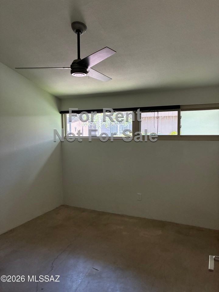 5701 E Glenn St #126 - Photo 7 of 27