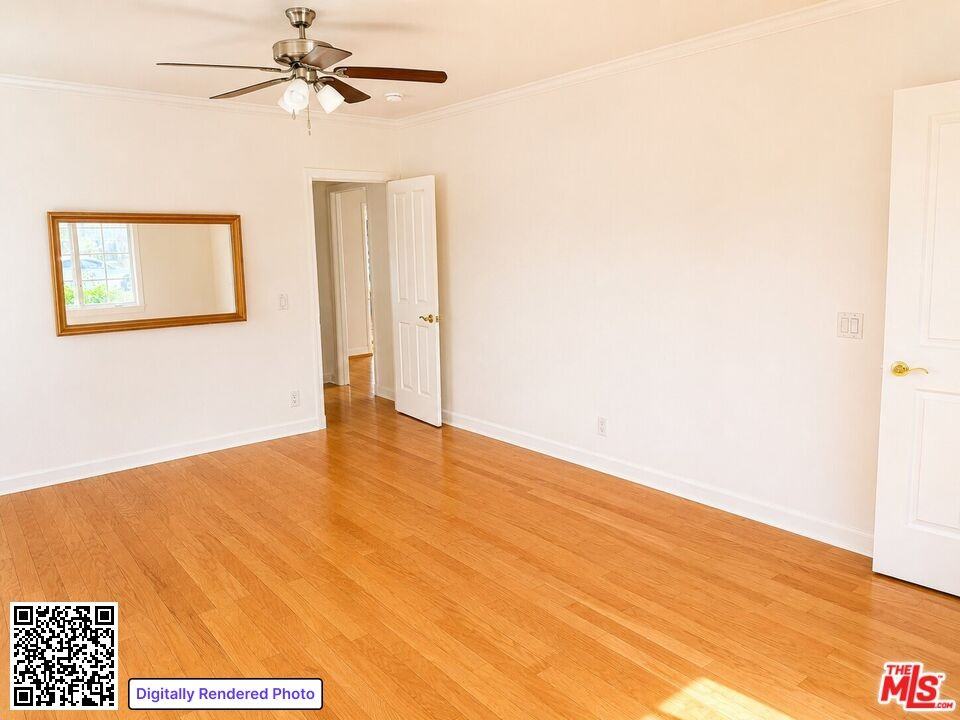 220 S Palm Dr - Photo 3 of 8