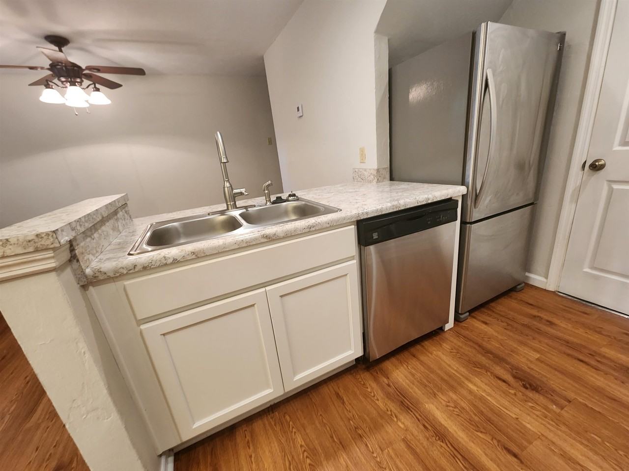 828 W Carolina St Apt 2 - Photo 5 of 26