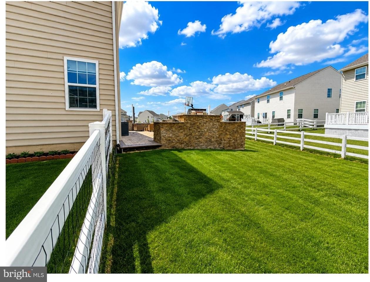 805 Llanelli Dr - Photo 6 of 47