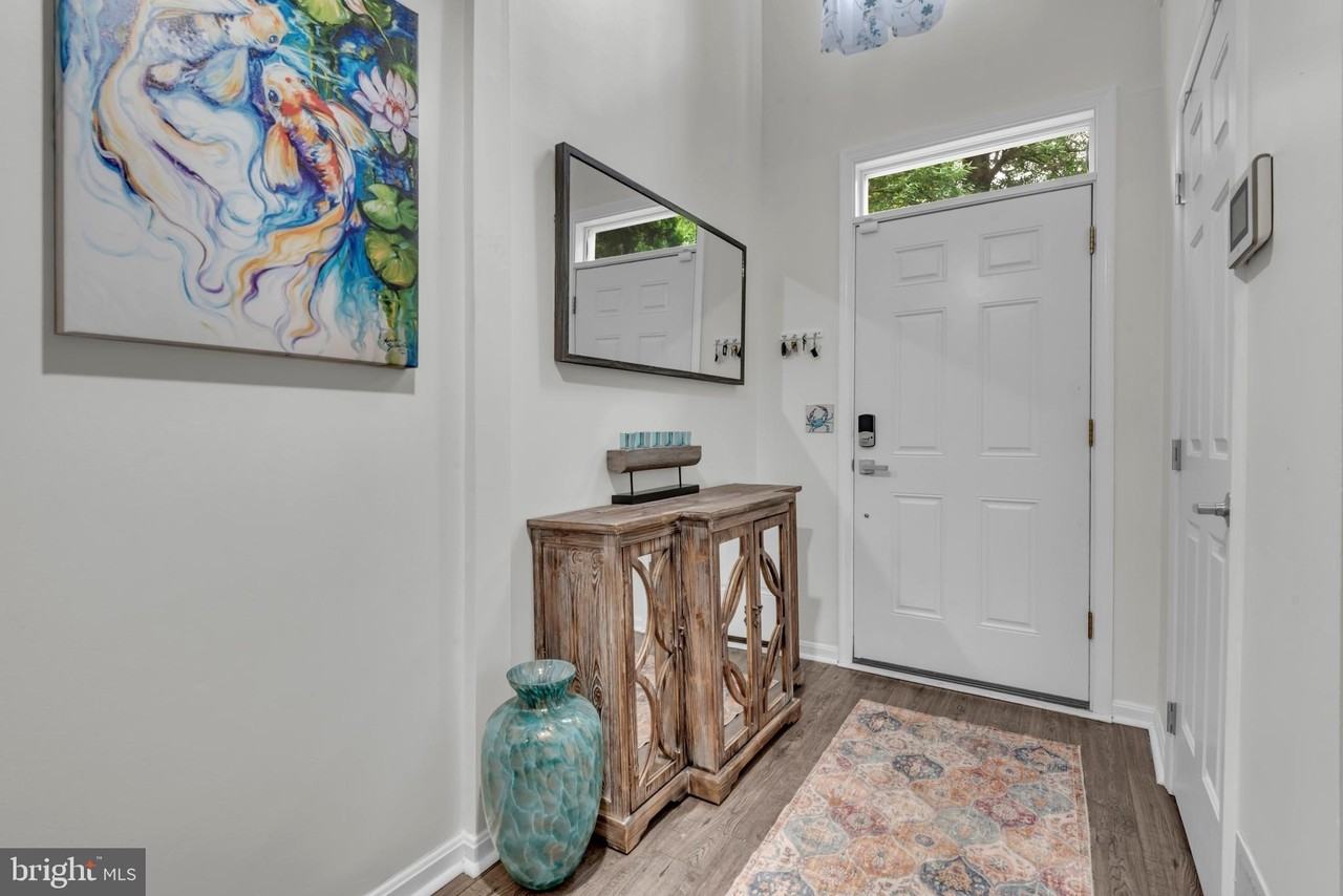 103 Quiet Waters Pl - Photo 3 of 37