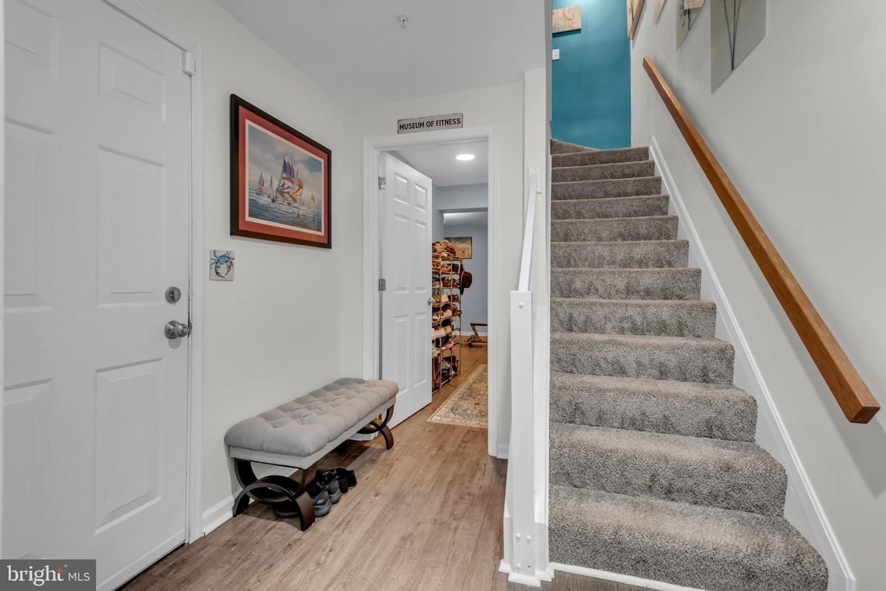 103 Quiet Waters Pl - Photo 4 of 37