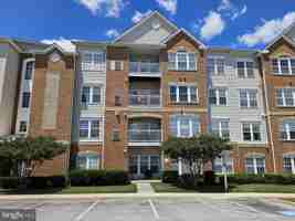 featured image of 2604 Clarion Ct #404
