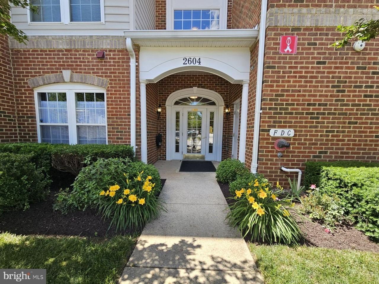 2604 Clarion Ct #404 - Photo 2 of 6