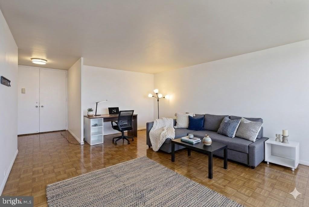 4000 N Charles St #905 - Photo 2 of 16