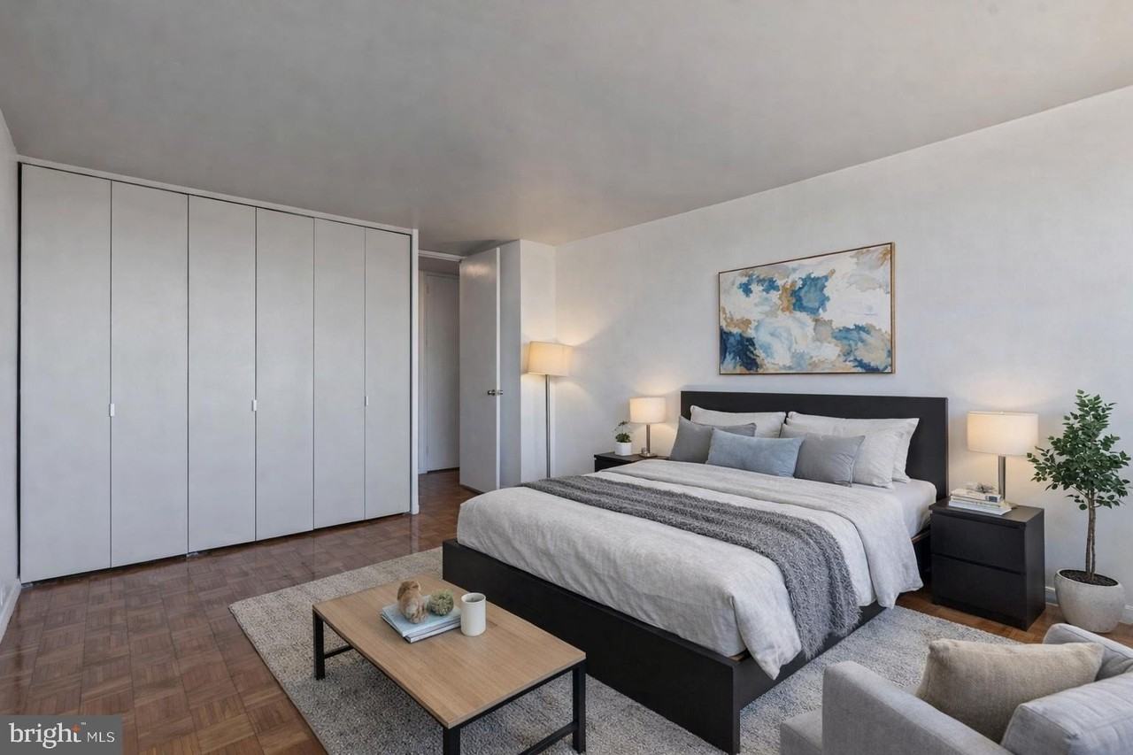 4000 N Charles St #905 - Photo 4 of 16