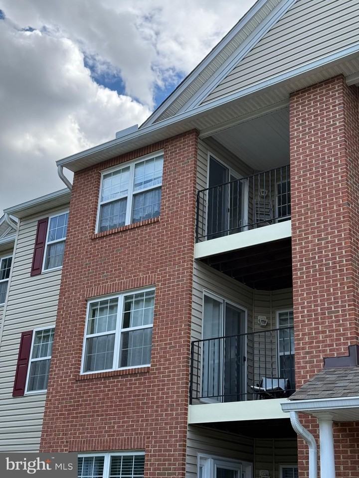 3820 Normandy Dr #3A - Photo 2 of 12