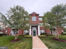 featured image of 8204 Blue Heron Dr #1C