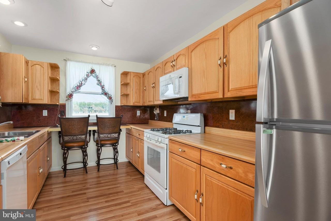 105 Dogwood Dr - Photo 3 of 9