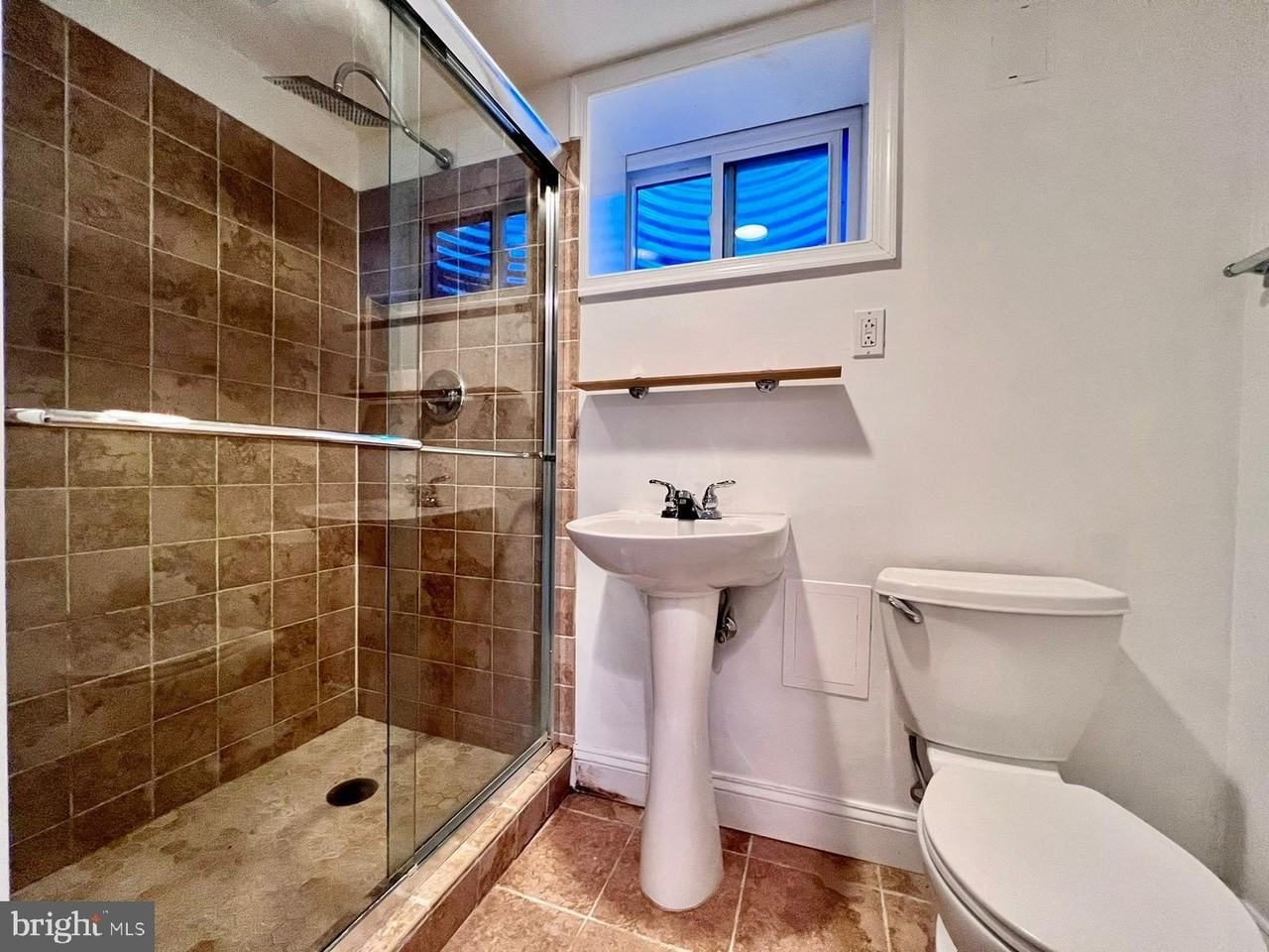 5332 Pooks Hill Rd #304-53 - Photo 7 of 20