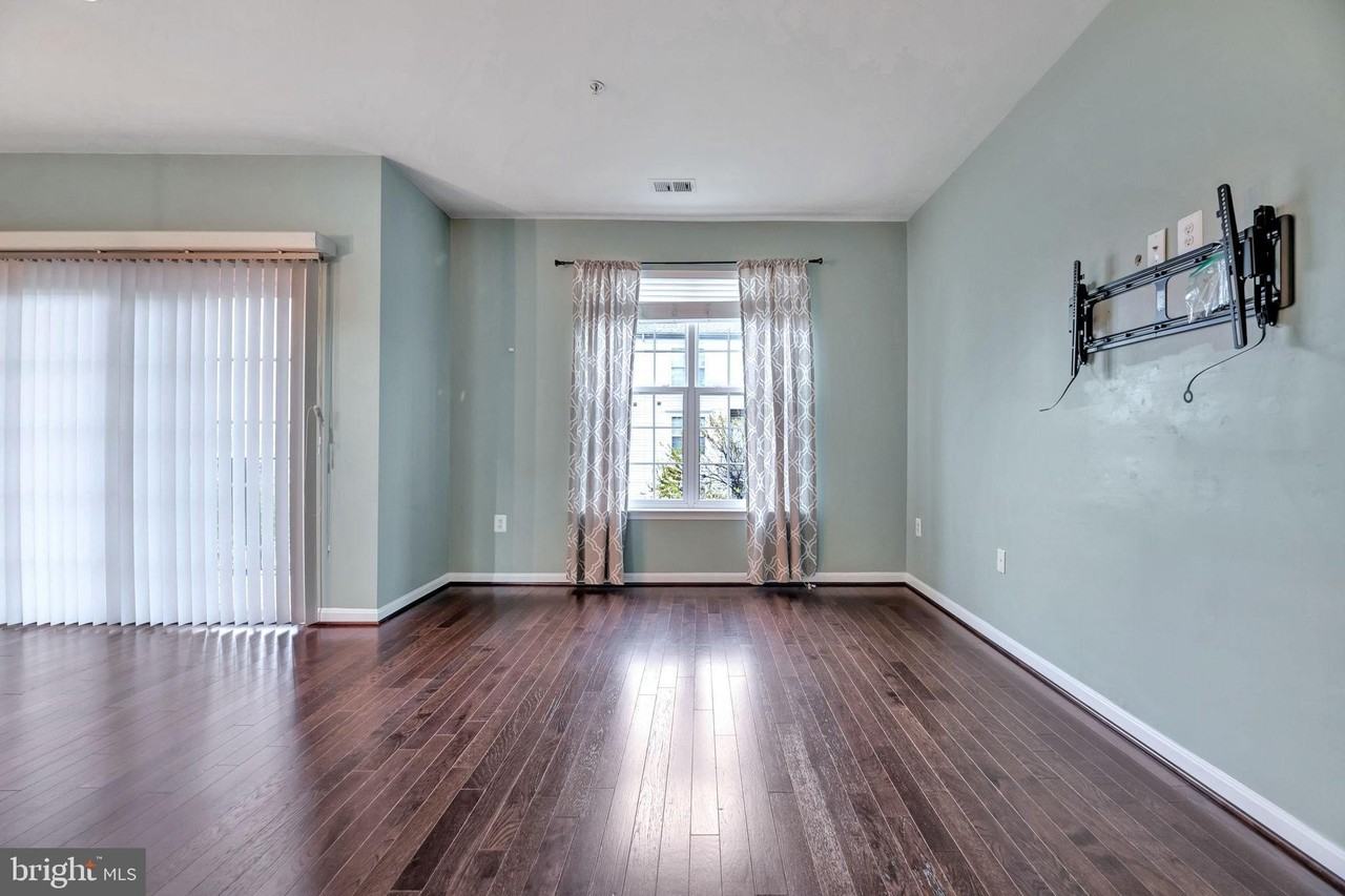 5502 Capital Gateway Dr #418 - Photo 5 of 26