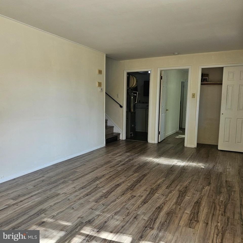 22 Plymouth Dr - Photo 5 of 21
