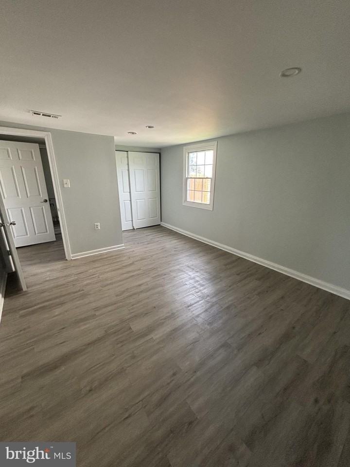 41 Messenger Ln - Photo 6 of 17