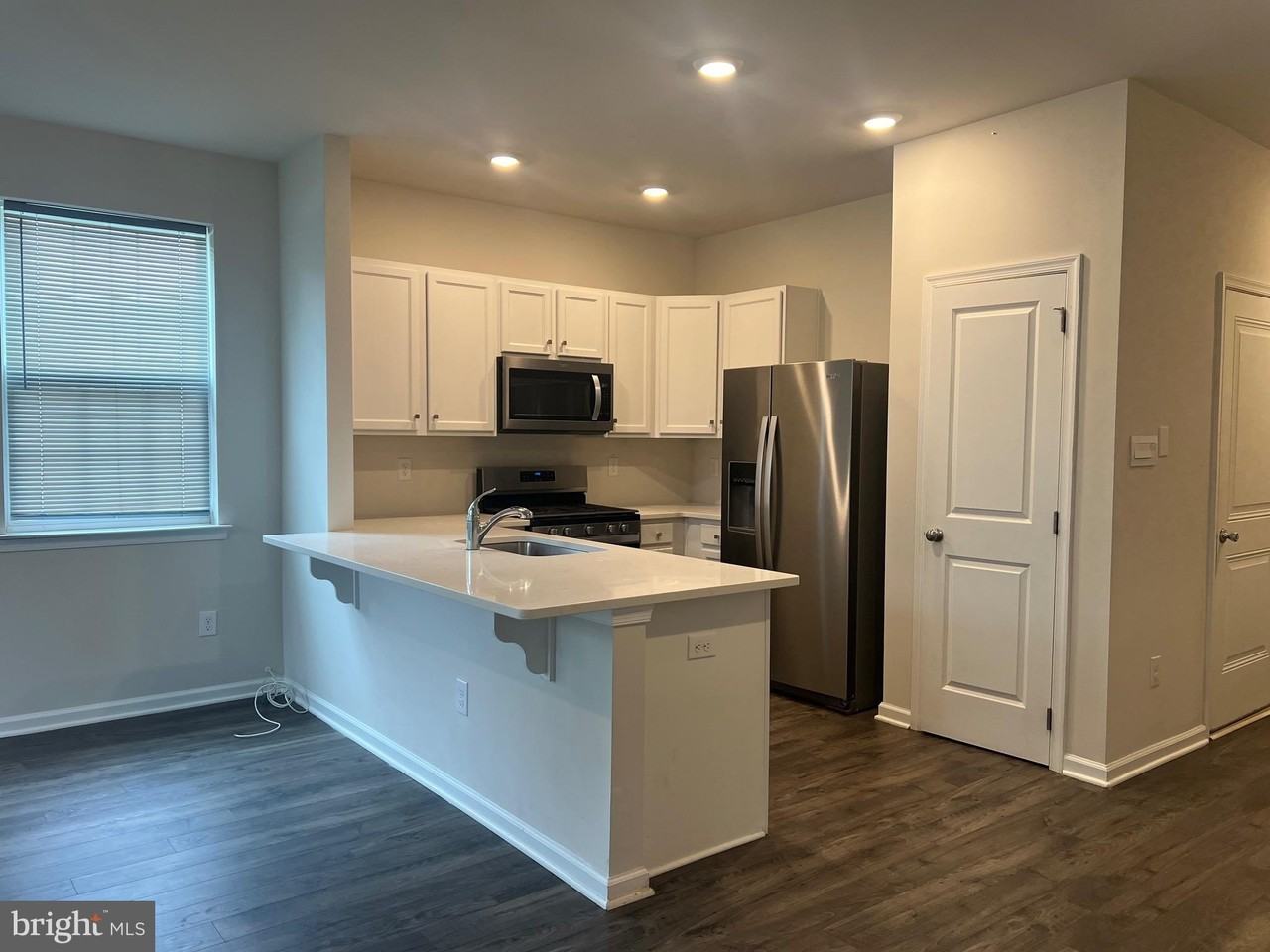 106 Sickler Ct - Photo 2 of 16