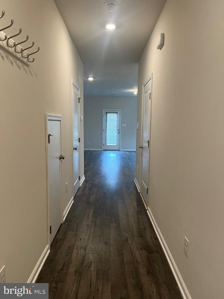 106 Sickler Ct - Photo 6 of 16