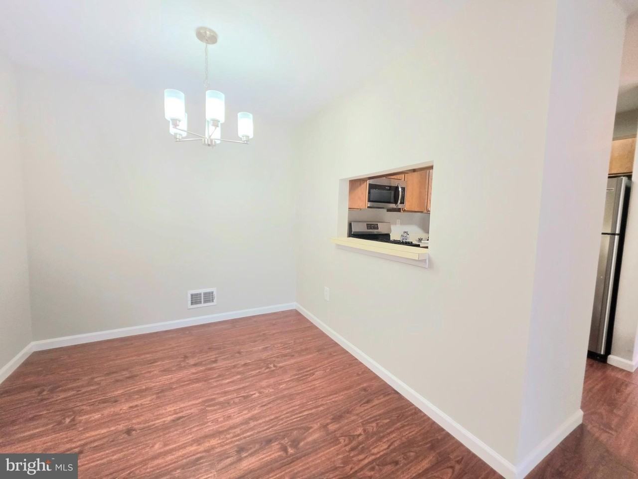 24 Coral Tree Ct - Photo 3 of 17