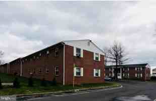 featured image of 2555 Veser Ln #D2