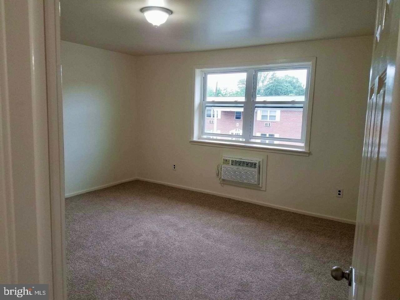 2555 Veser Ln #D2 - Photo 7 of 9