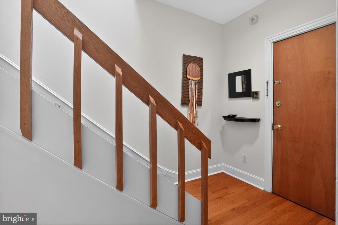 1627 Spruce St #3 - Photo 3 of 32