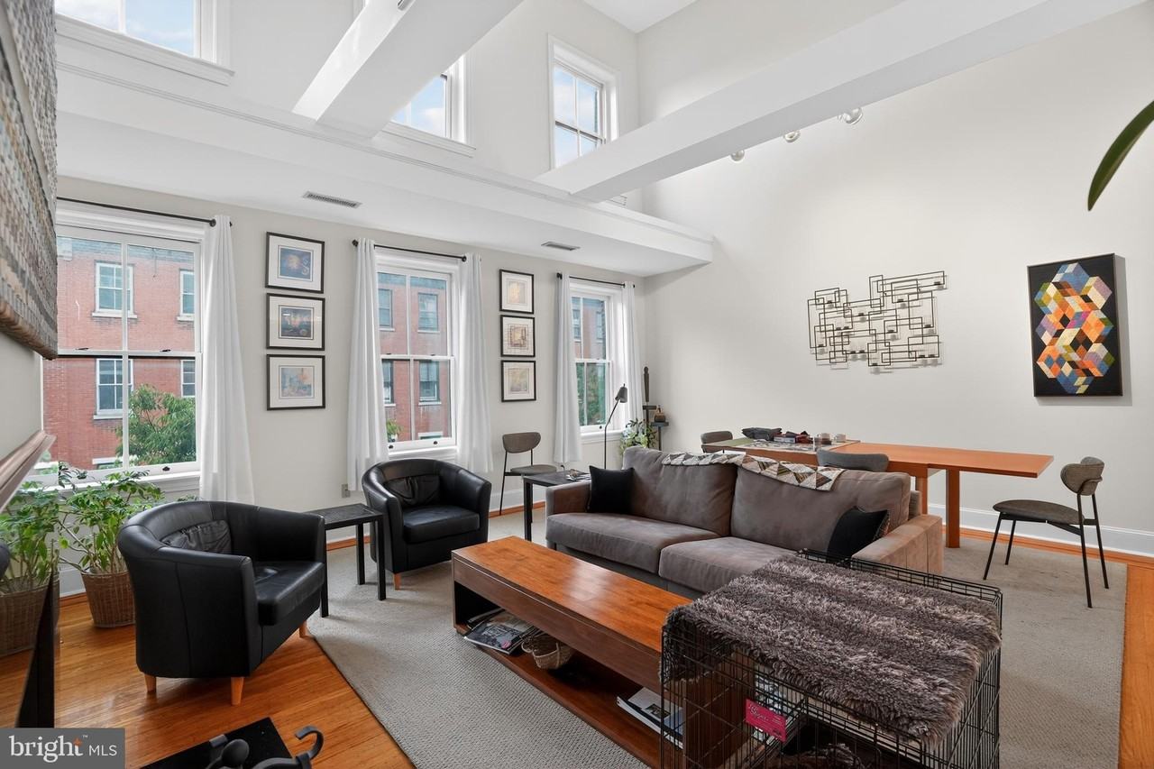 1627 Spruce St #3 - Photo 7 of 32