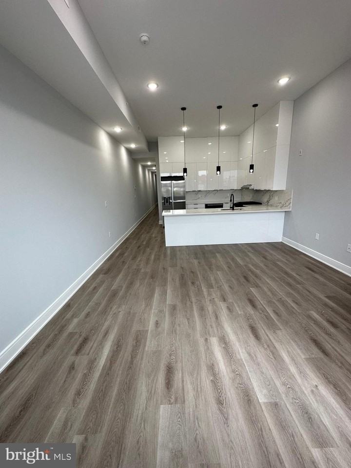 1524 N 4th St - Photo 4 of 10