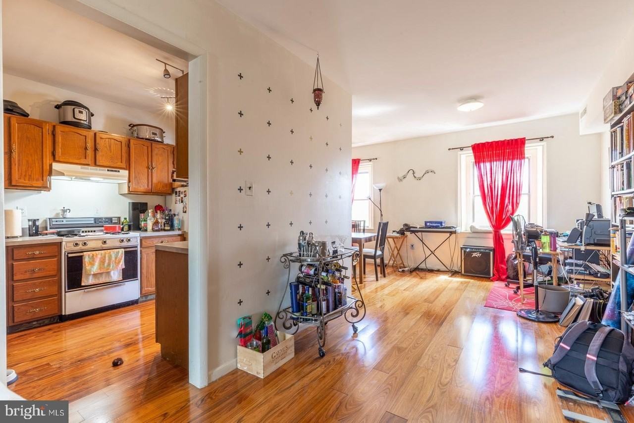 540 N 4th St #E - Photo 3 of 23
