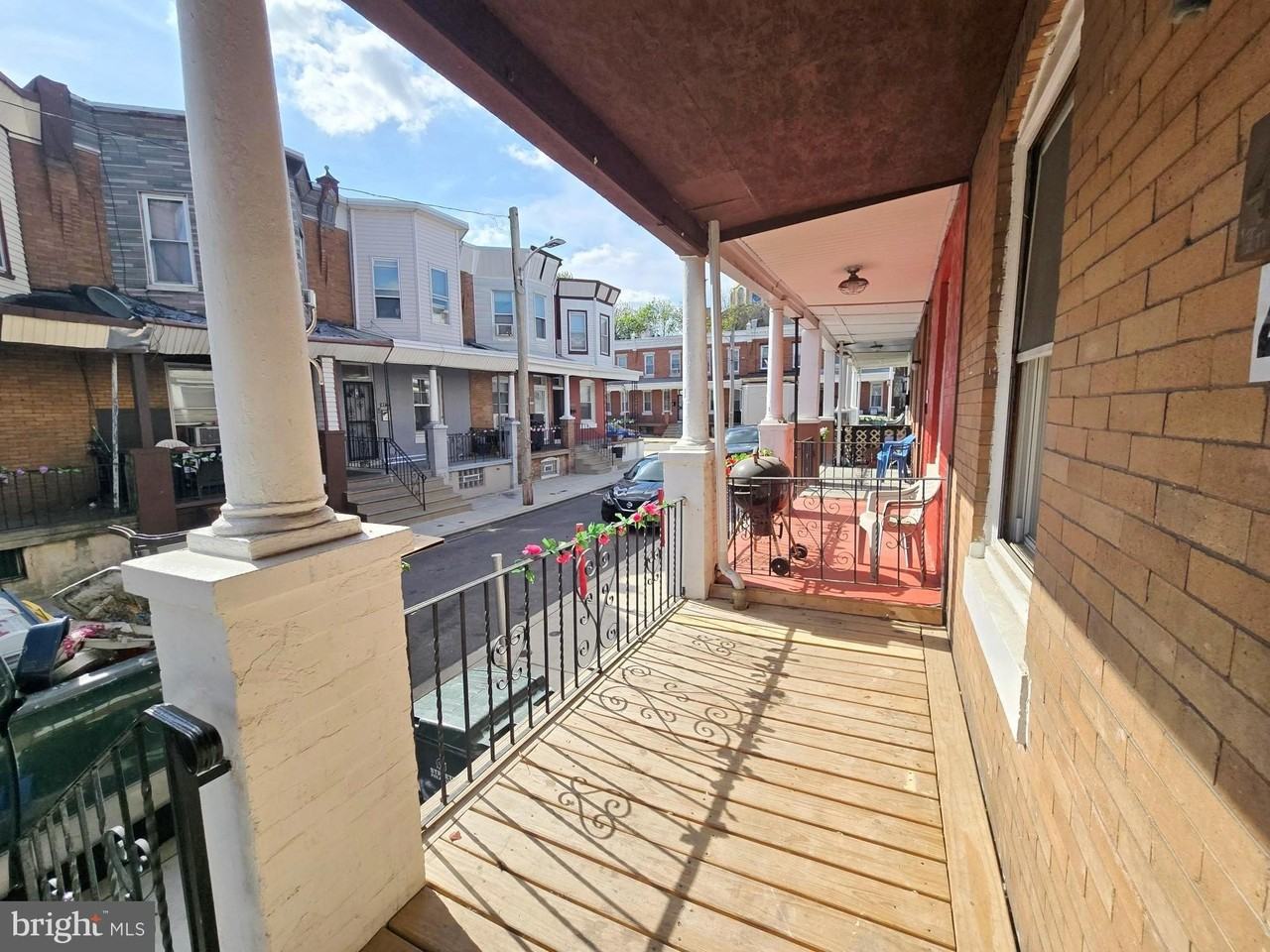 4436 N Chadwick St - Photo 2 of 26