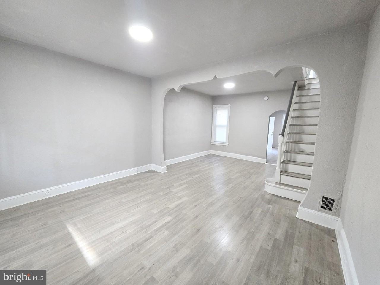 4436 N Chadwick St - Photo 5 of 26
