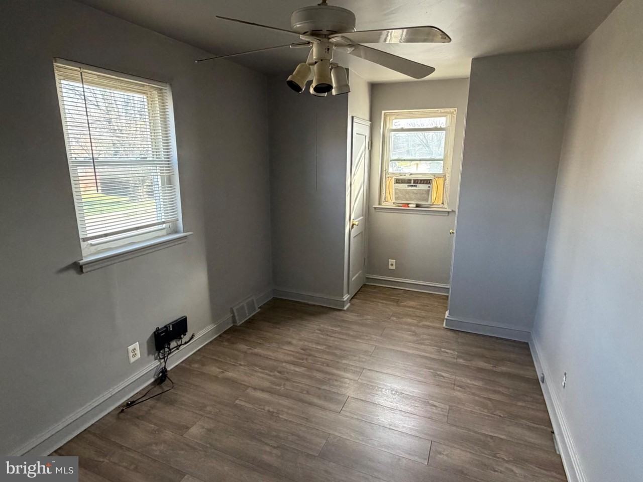 8300 Lynnewood Rd - Photo 3 of 11