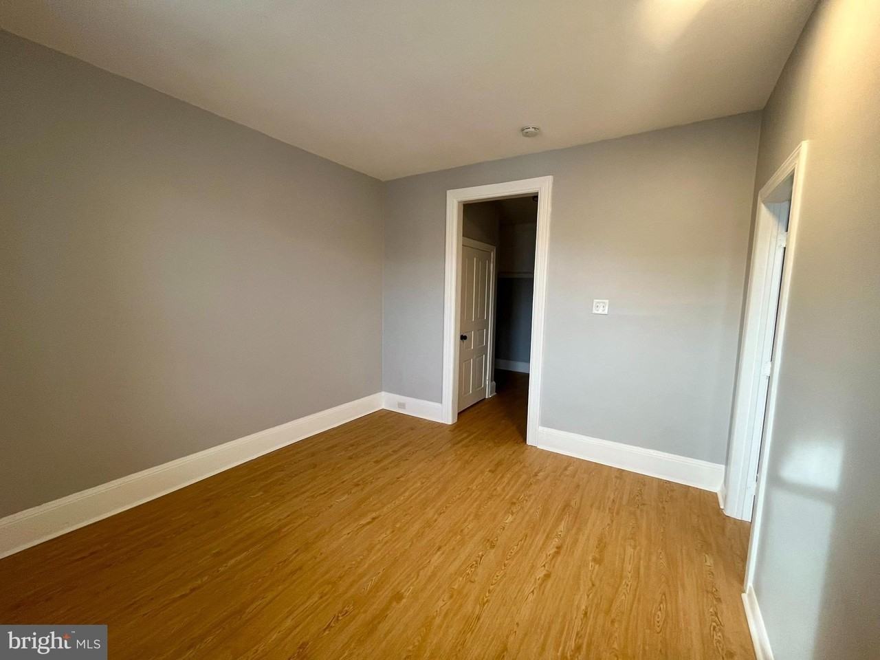 4417 Walnut St #3F - Photo 4 of 36