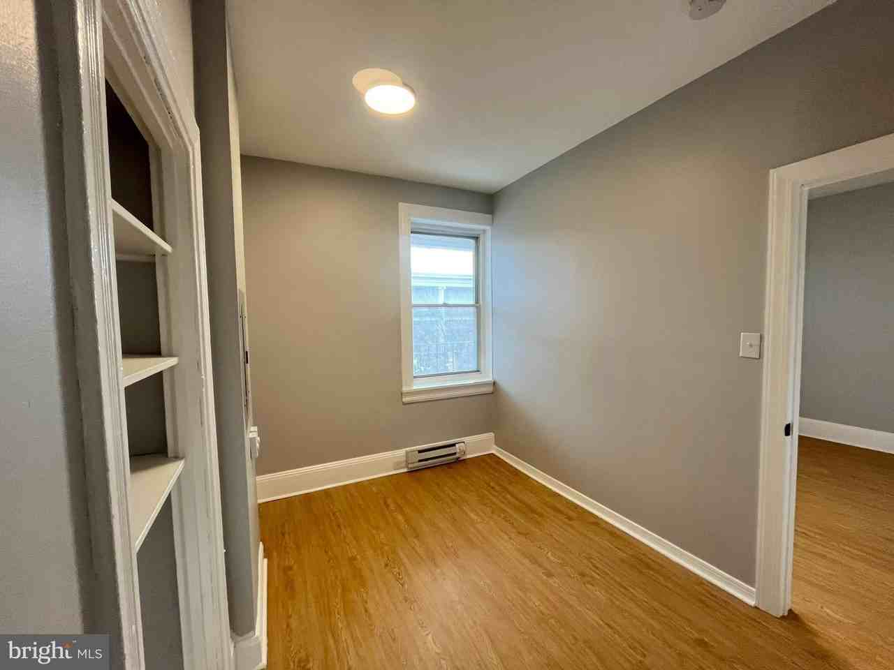 4417 Walnut St #3F - Photo 6 of 36