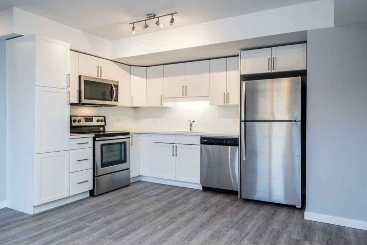 530 Ross Ave #5 - Photo 2 of 10