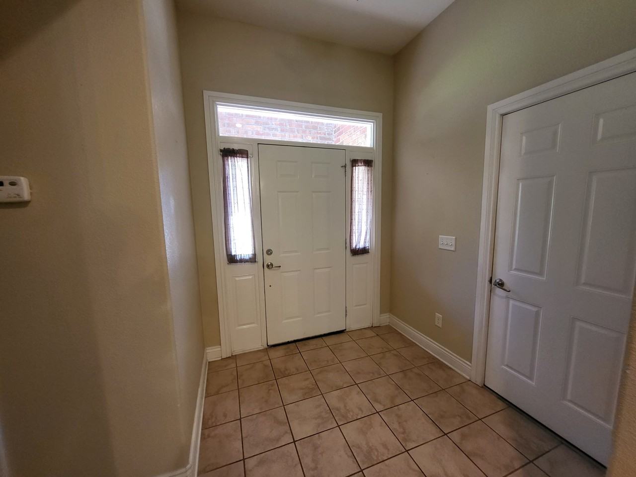19 Shelly Dr #1 - Photo 2 of 24