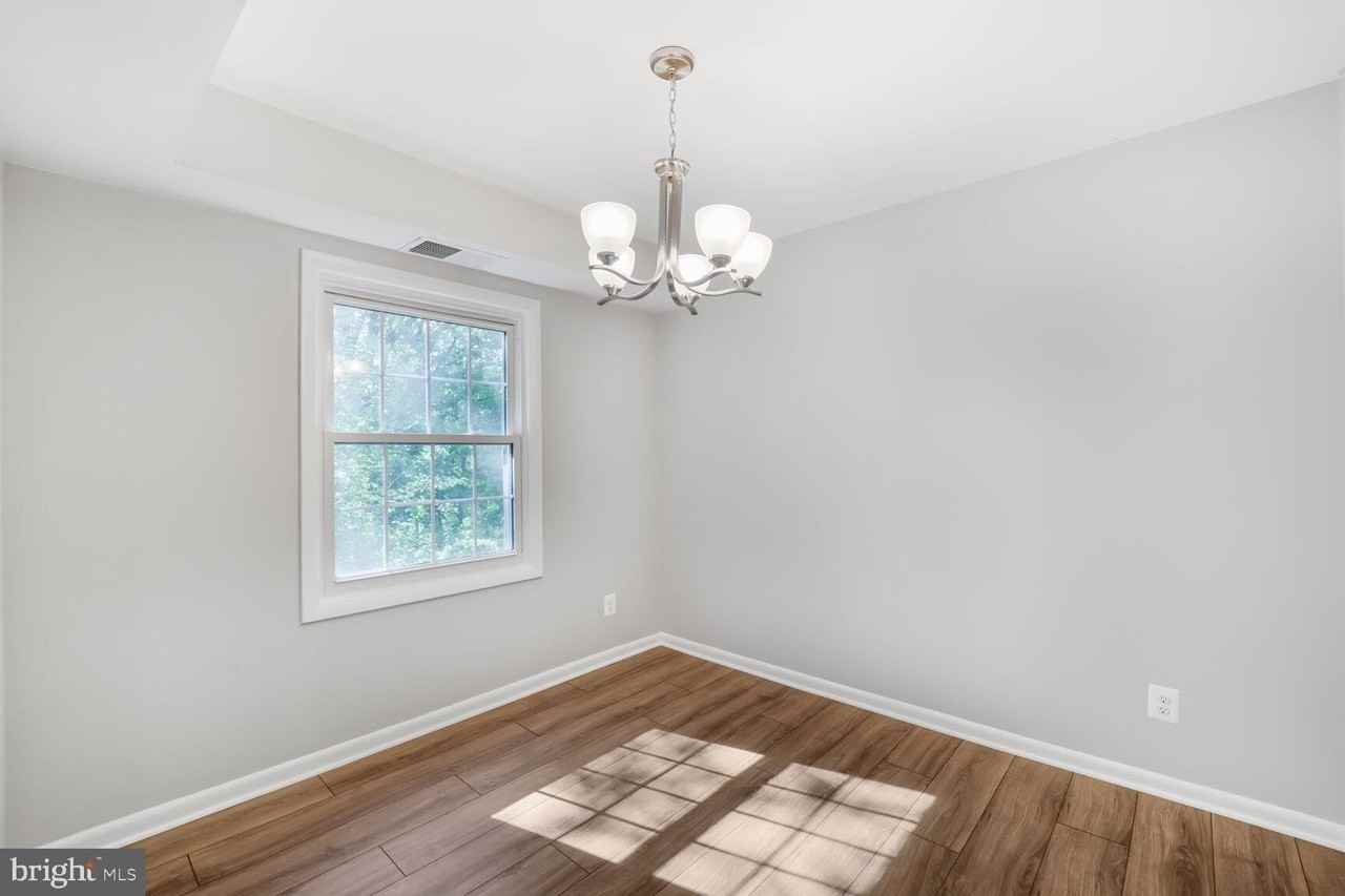 3860 Lyndhurst Dr #202 - Photo 7 of 20