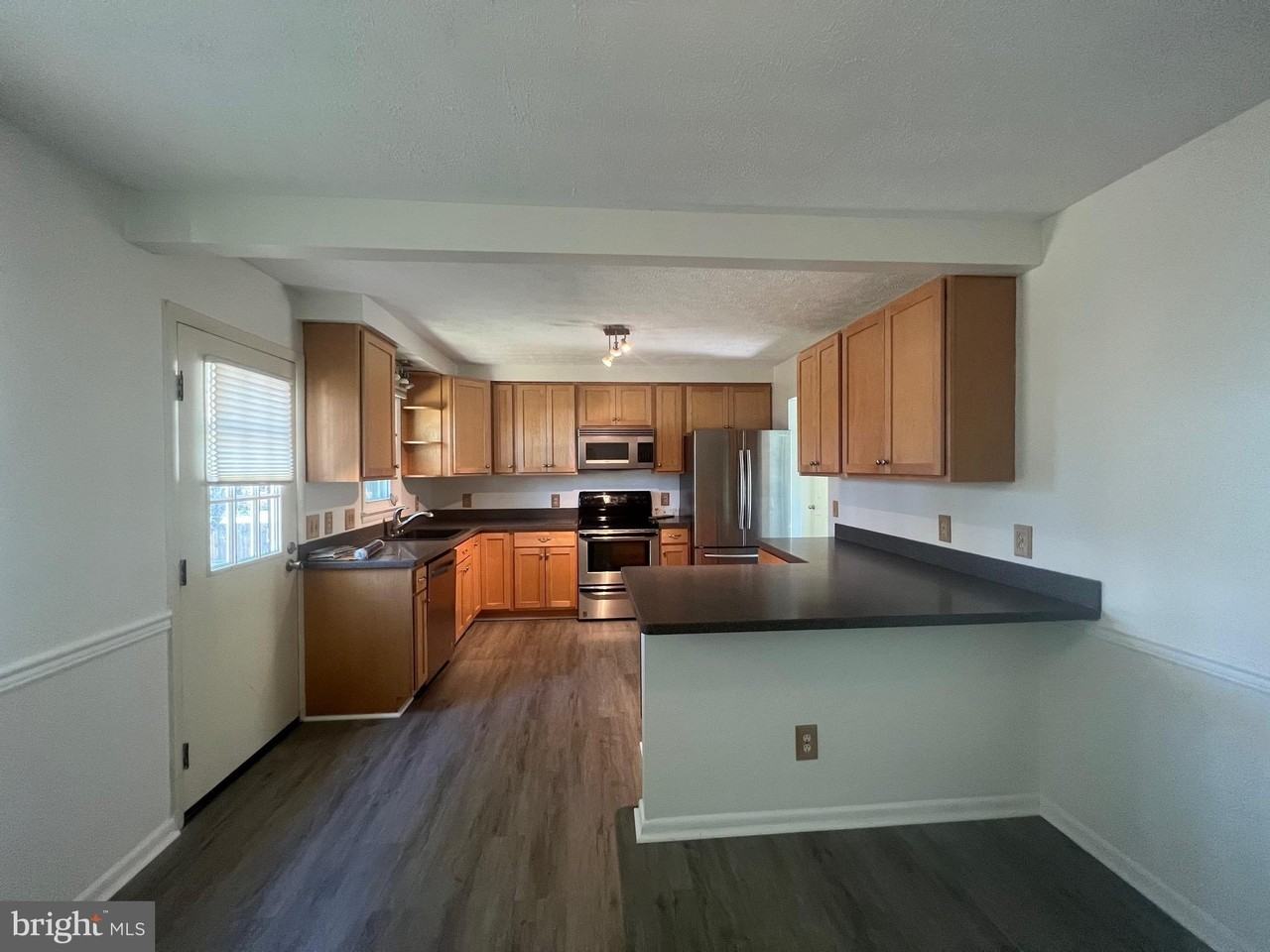 119 Buckingham Dr - Photo 4 of 17