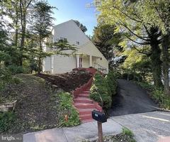 featured image of 1661 Cedar Hollow Way