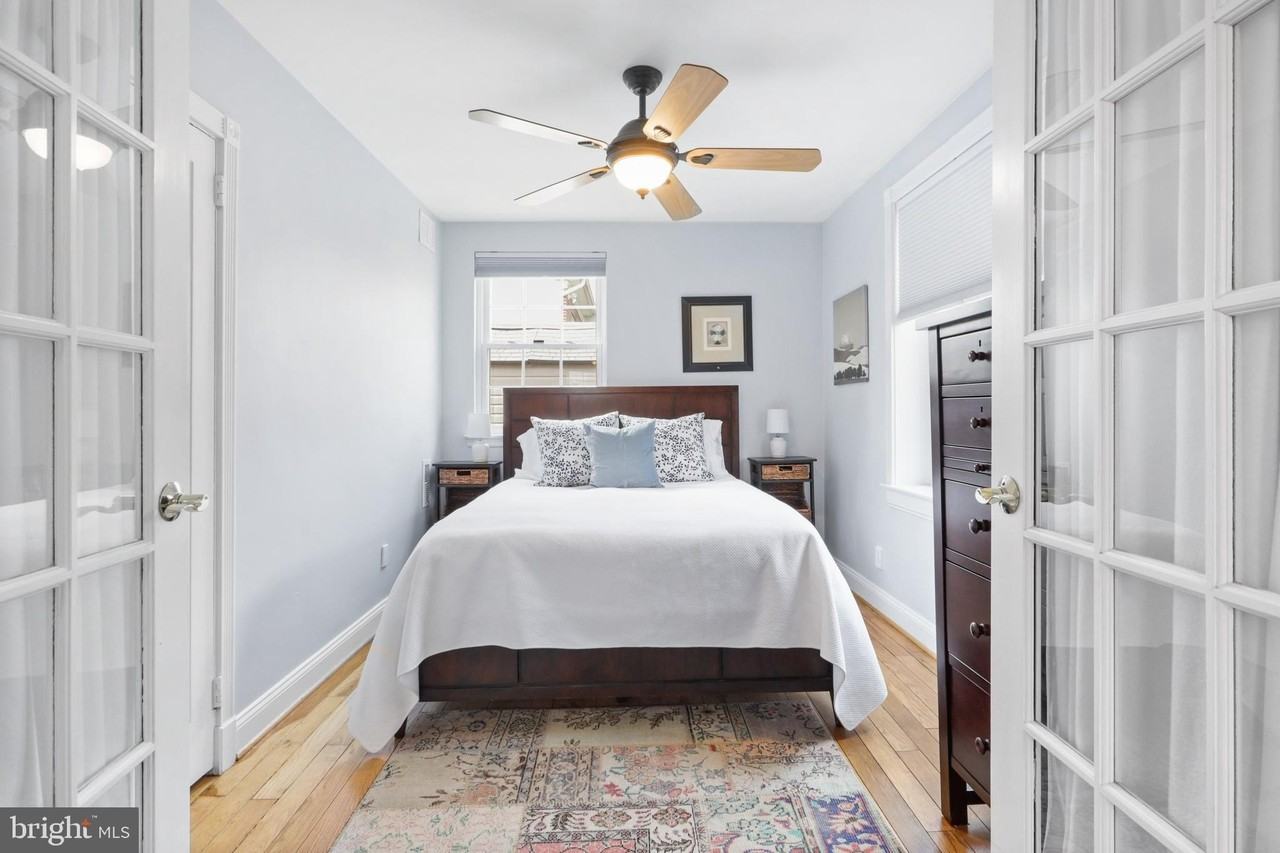 6915 Farragut Ave - Photo 4 of 23